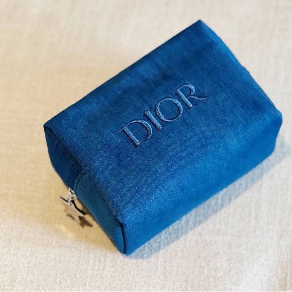 🚨sold🚨 denim Dior gift with Purchase Cosmetic Pouch - Picture 7 of 7
